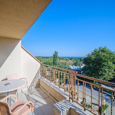 Family Hotel Classic Varna Pokoj fotografie